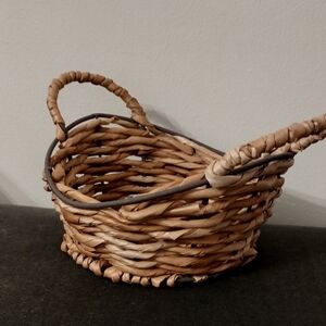 2/$30 Handcrafted Vintage Tan Woven Basket